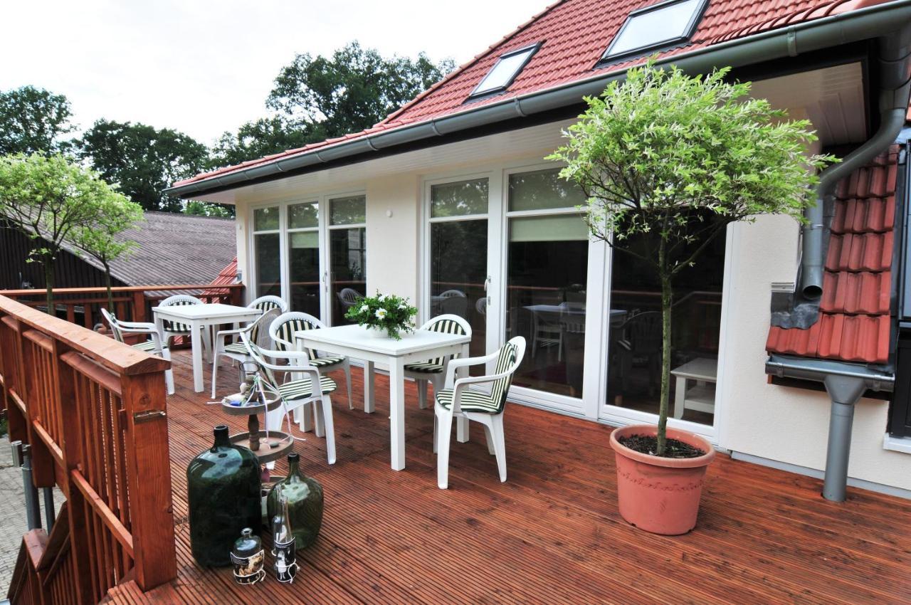 Schloms Hof Apartment Waffensen Ngoại thất bức ảnh