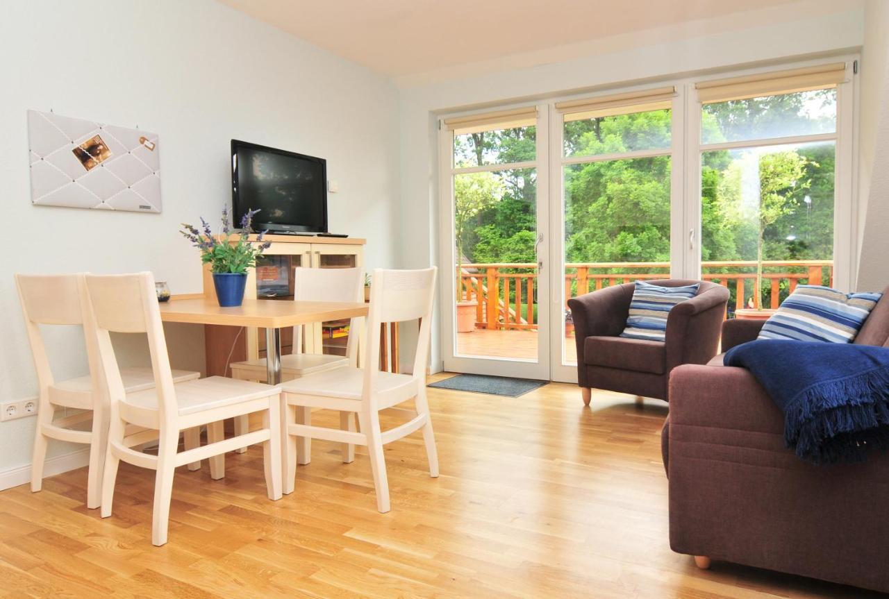 Schloms Hof Apartment Waffensen Ngoại thất bức ảnh
