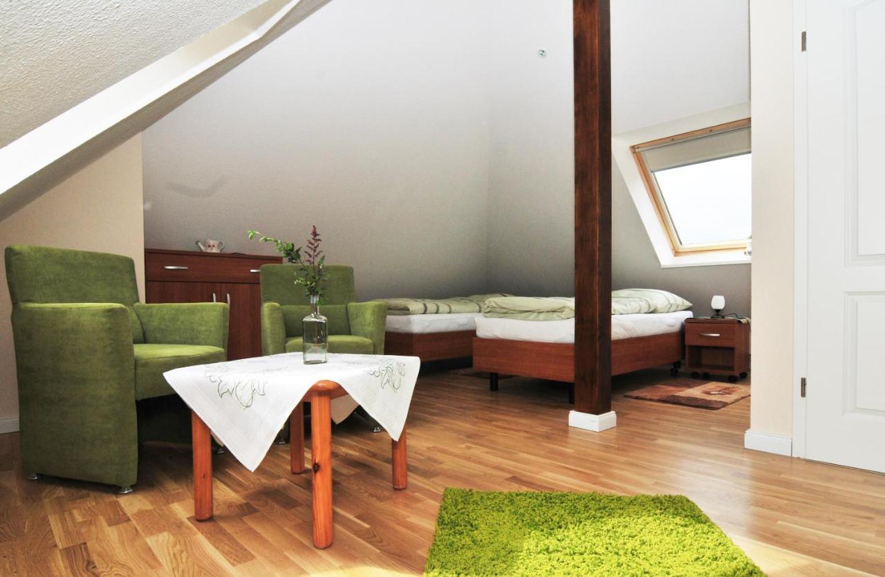 Schloms Hof Apartment Waffensen Ngoại thất bức ảnh