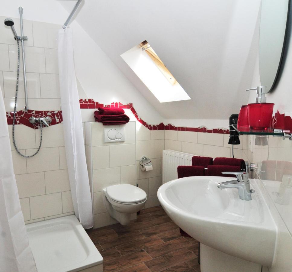 Schloms Hof Apartment Waffensen Ngoại thất bức ảnh