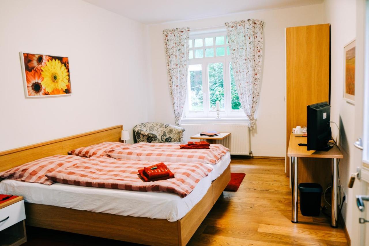 Schloms Hof Apartment Waffensen Ngoại thất bức ảnh