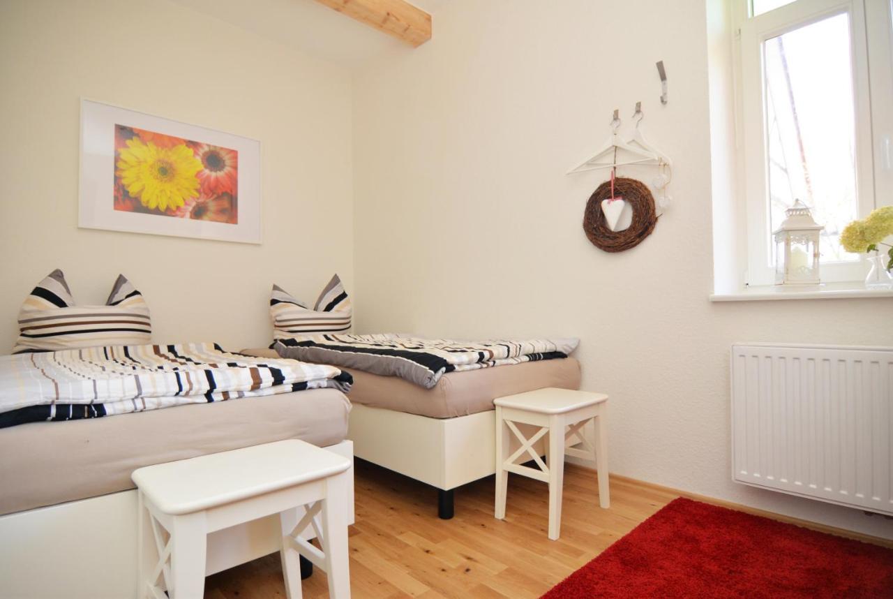 Schloms Hof Apartment Waffensen Ngoại thất bức ảnh
